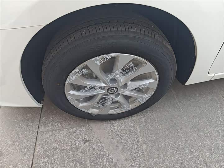 Фото 23 - Nissan Sylphy