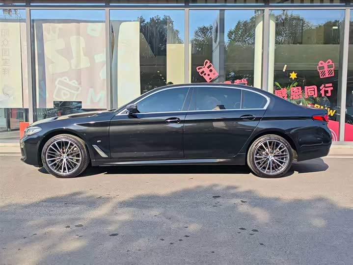 Фото 4 - BMW 5 Series