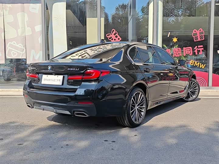 Фото 5 - BMW 5 Series