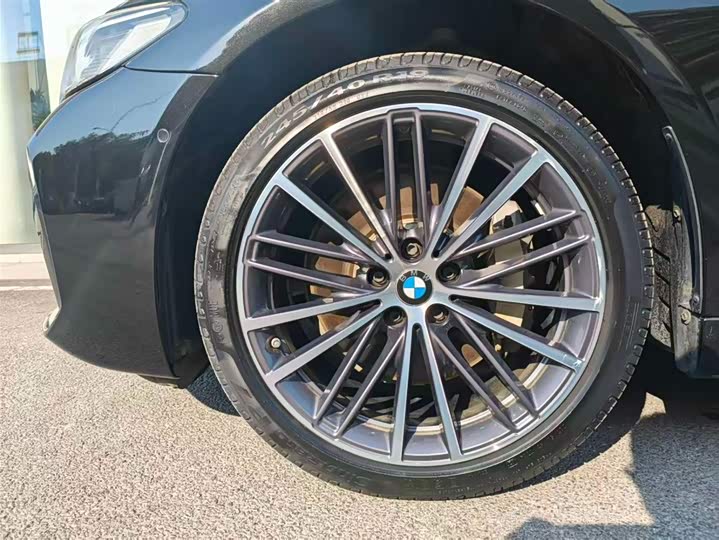 Фото 7 - BMW 5 Series