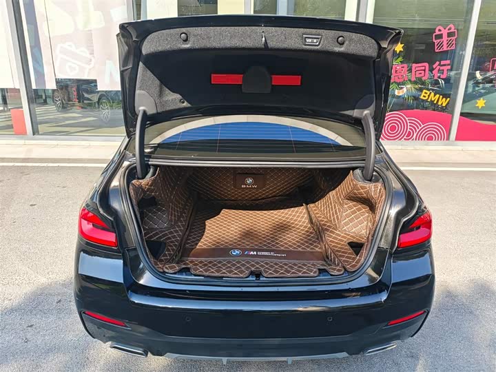 Фото 9 - BMW 5 Series