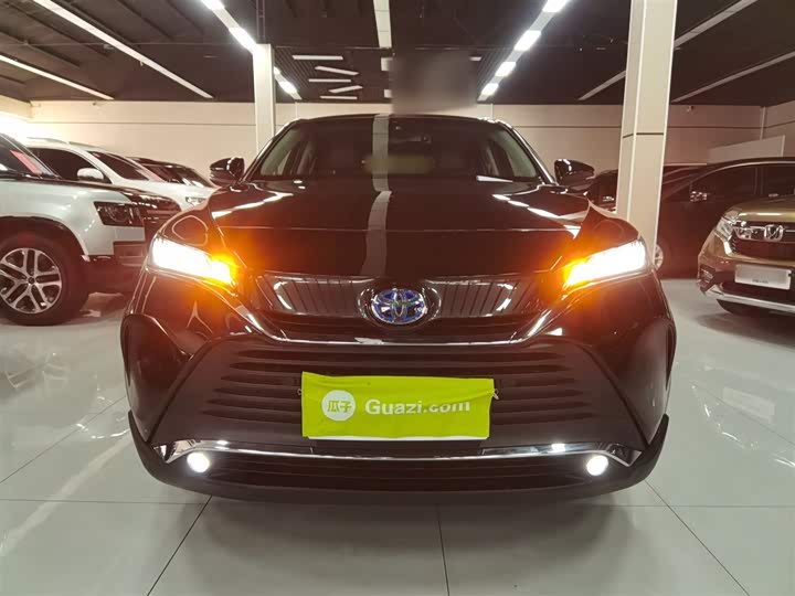 Фото 3 - Toyota Harrier