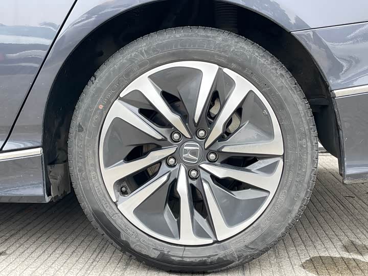 Фото 12 - Honda Accord