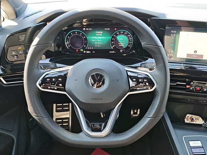 Фото 10 - Volkswagen Golf