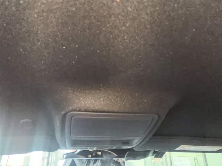 Фото 18 - Ford Mustang