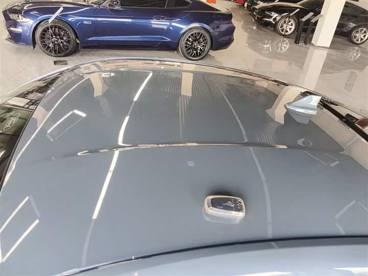 Фото 27 - Ford Mustang