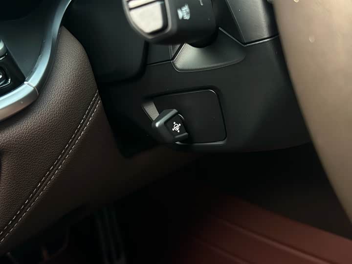 Фото 11 - BMW 7 Series