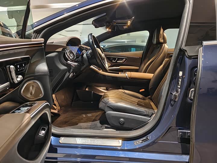 Фото 4 - Mercedes-Benz EQS