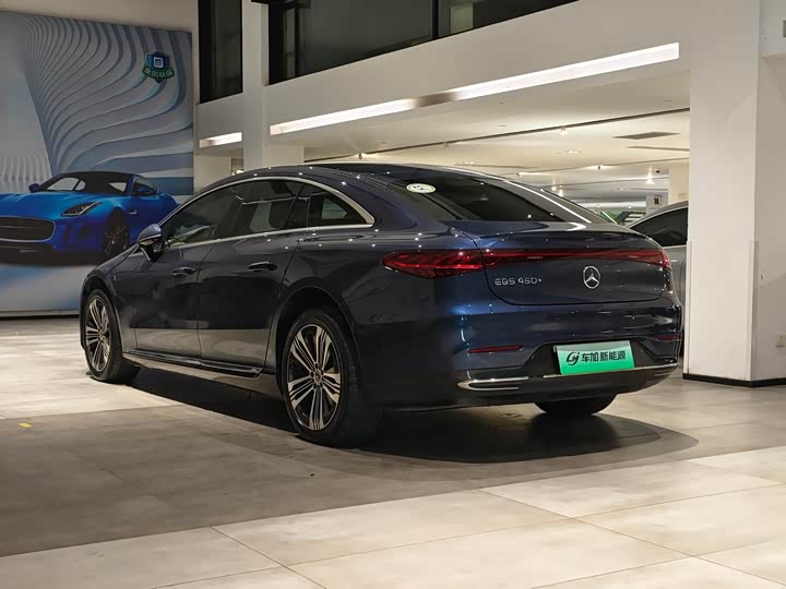 Фото 9 - Mercedes-Benz EQS