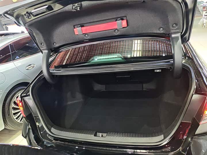 Фото 19 - Honda Inspire