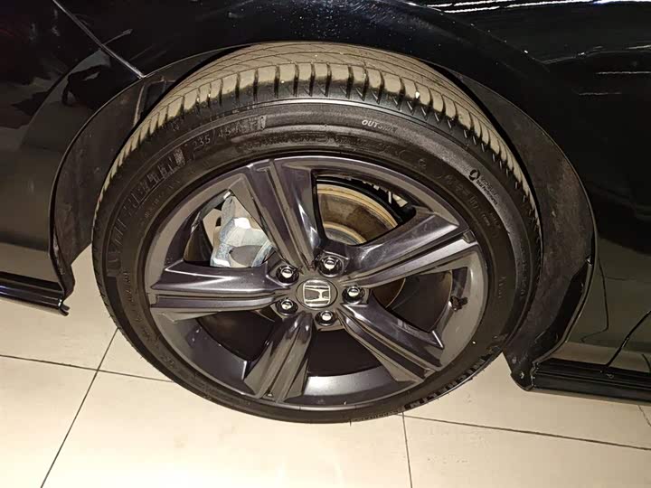 Фото 23 - Honda Inspire