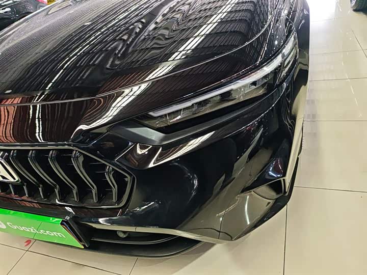 Фото 24 - Honda Inspire