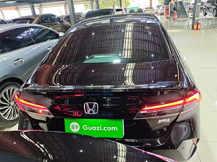 Фото 6 - Honda Inspire