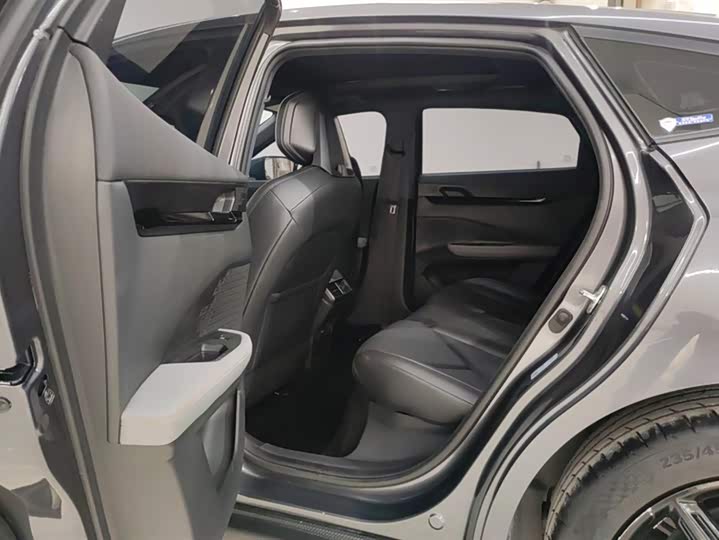 Фото 11 - Changan UNI-V