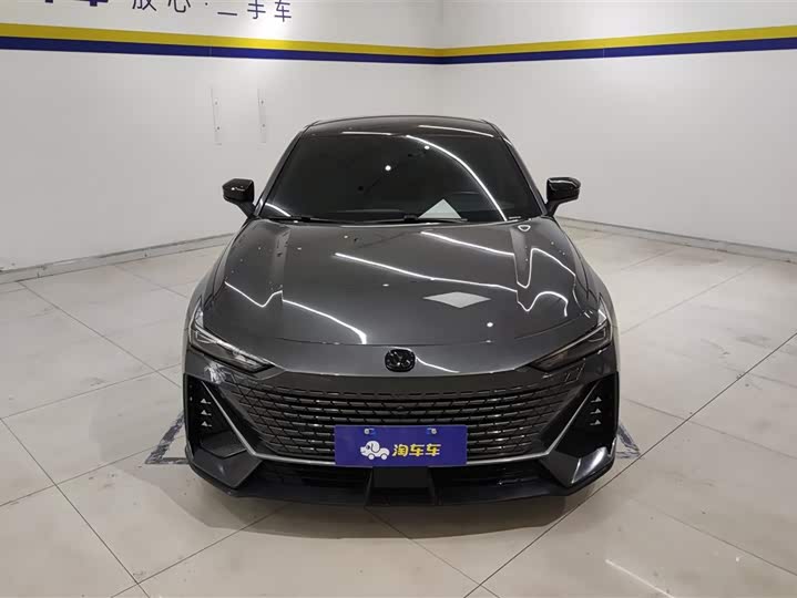 Фото 2 - Changan UNI-V