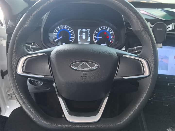 Фото 11 - Chery Tiggo 3x