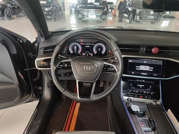 Фото 11 - Audi A6L