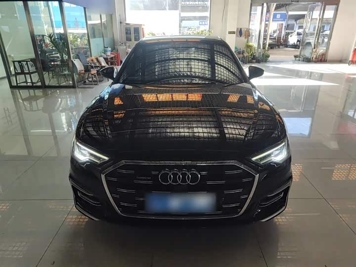 Фото 3 - Audi A6L