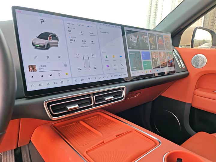 Фото 11 - LiXiang L6