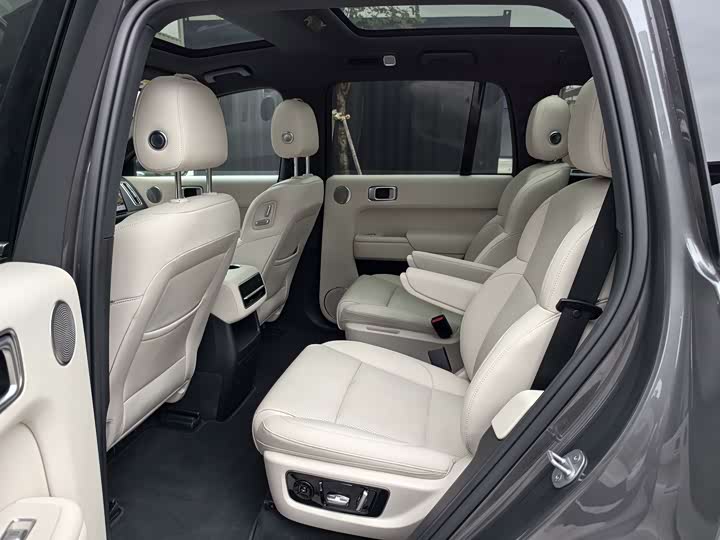 Фото 3 - LiXiang L8