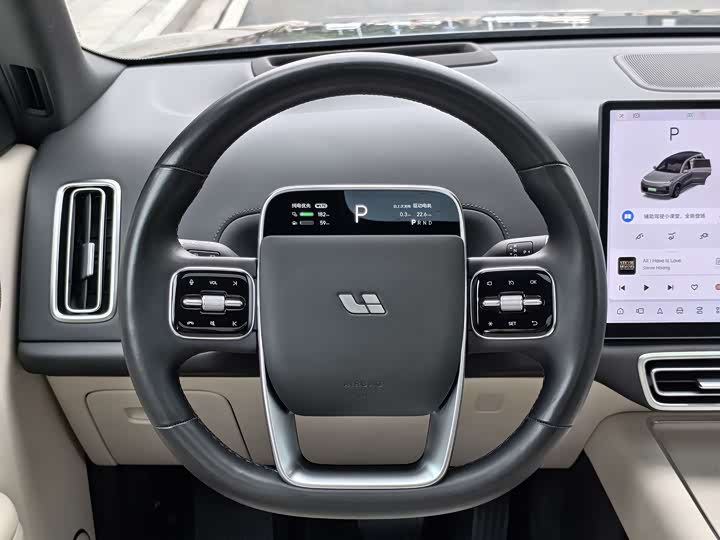 Фото 8 - LiXiang L8