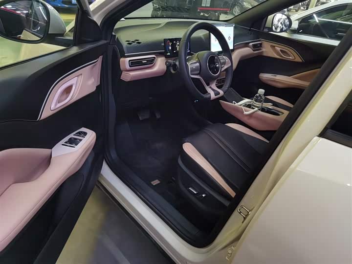 Фото 16 - BYD Seagull