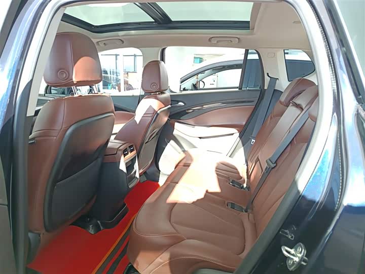 Фото 17 - Buick Envision Plus