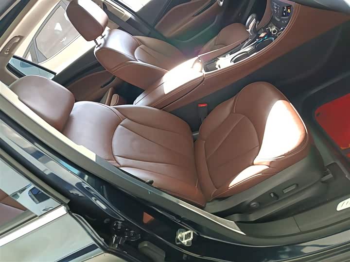 Фото 25 - Buick Envision Plus