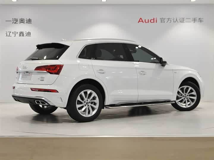 Фото 4 - Audi Q5L