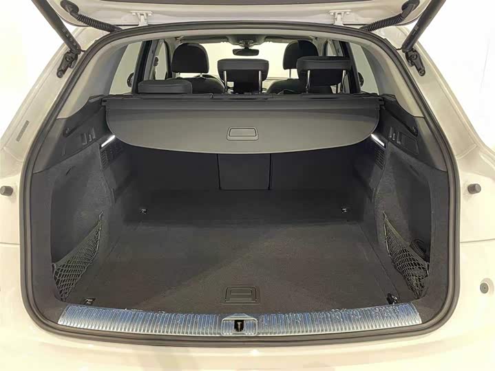 Фото 6 - Audi Q5L