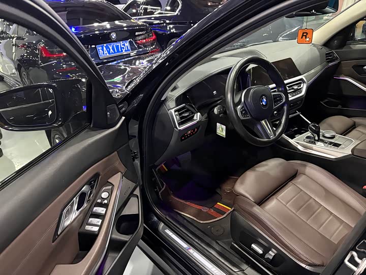 Фото 4 - BMW 3 Series