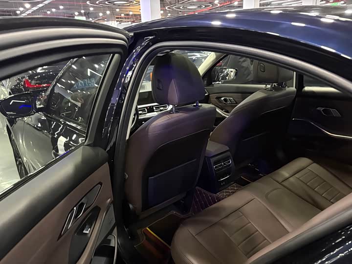 Фото 7 - BMW 3 Series