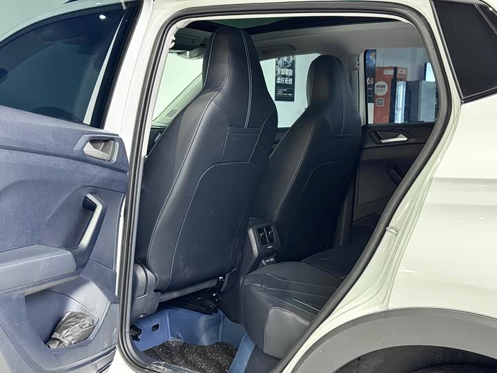 Фото 27 - Volkswagen Tharu