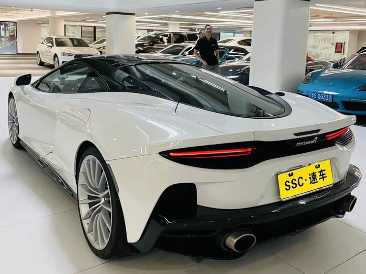 Фото 6 - McLaren GT