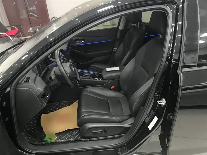 Фото 15 - Honda Accord