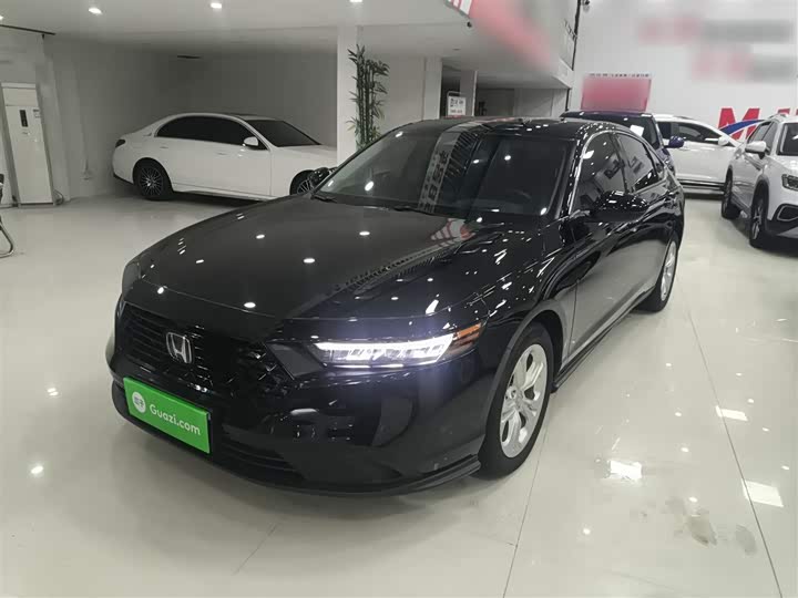 Фото 2 - Honda Accord