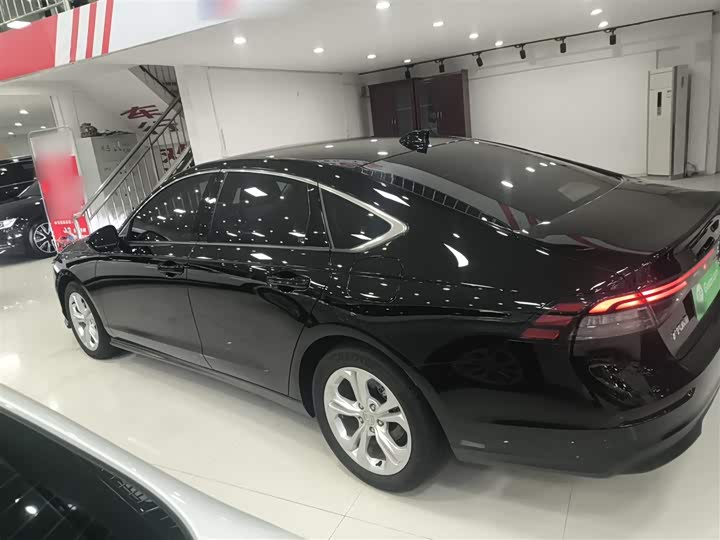 Фото 5 - Honda Accord