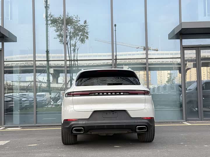 Фото 5 - Porsche Cayenne