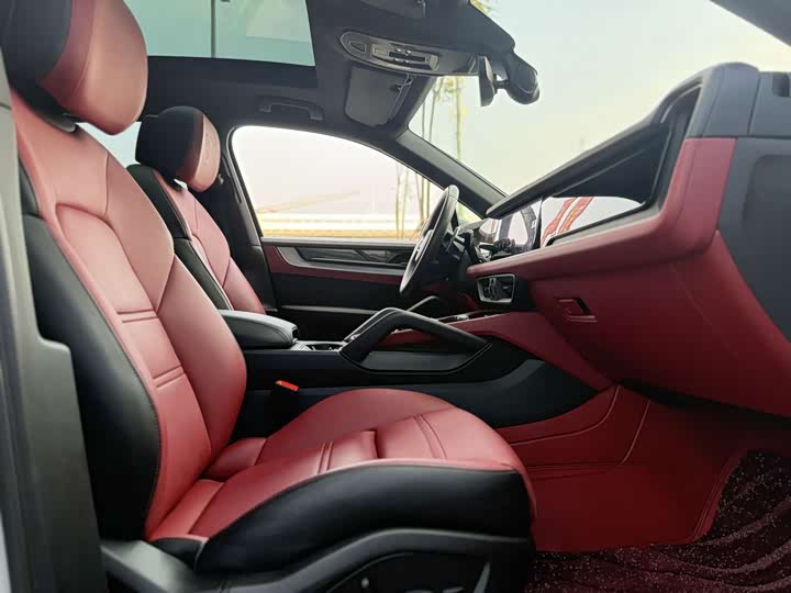 Фото 9 - Porsche Cayenne