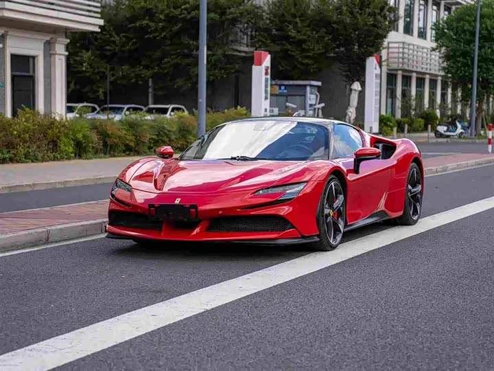 Фото 1 - Ferrari SF90