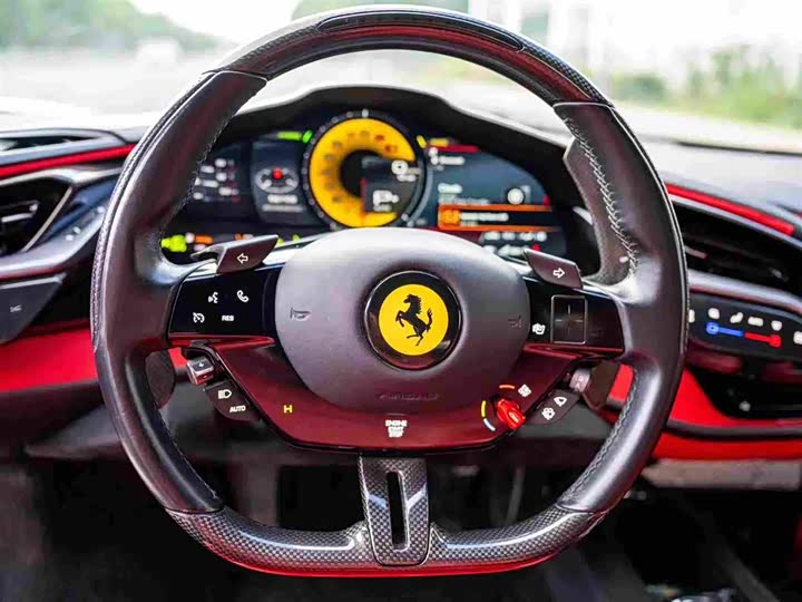 Фото 7 - Ferrari SF90