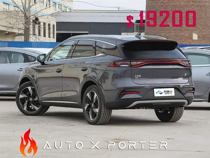 Фото 10 - BYD Tang Hybrid/EV