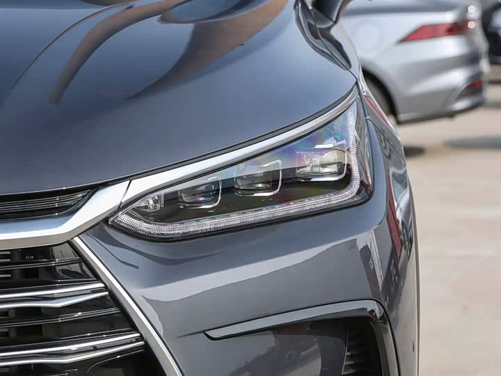 Фото 21 - BYD Tang Hybrid/EV