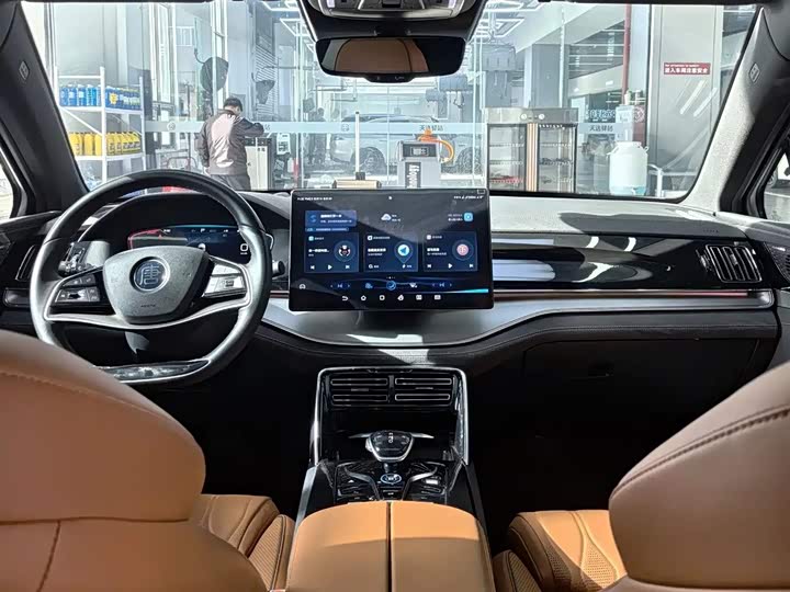 Фото 9 - BYD Tang Hybrid/EV