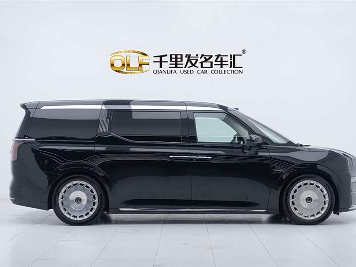 Фото 8 - Zeekr 009