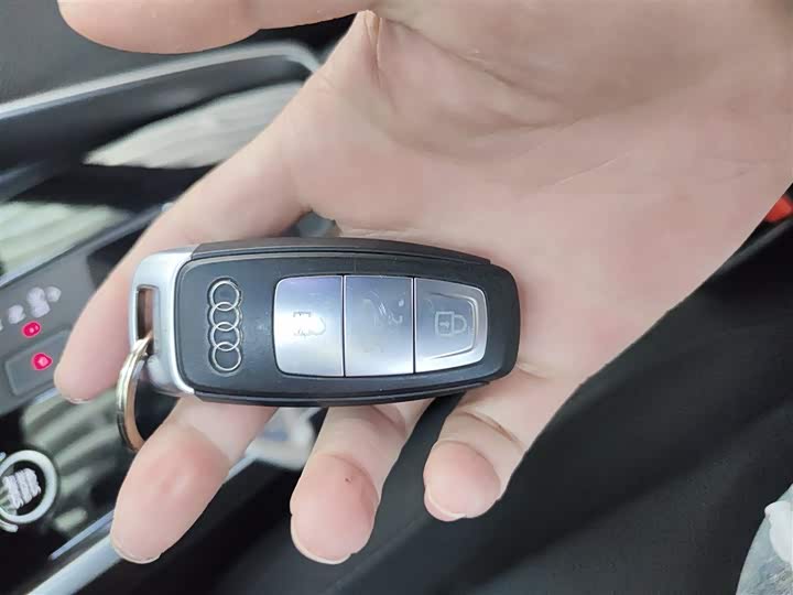 Фото 9 - Audi A3