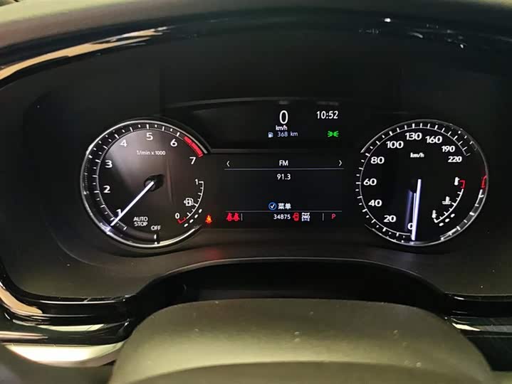 Фото 14 - Cadillac XT6