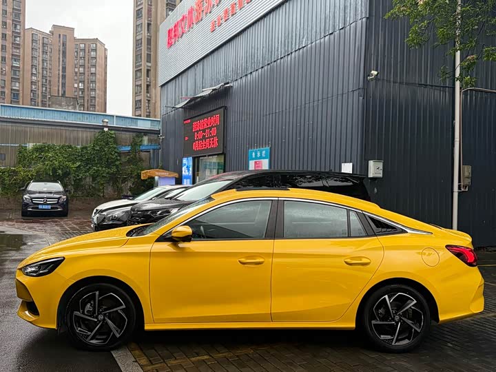 Фото 4 - MG Motor 5