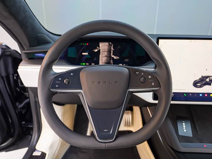 Фото 10 - Tesla Model S