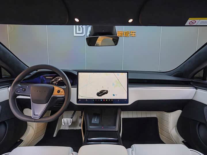 Фото 11 - Tesla Model S